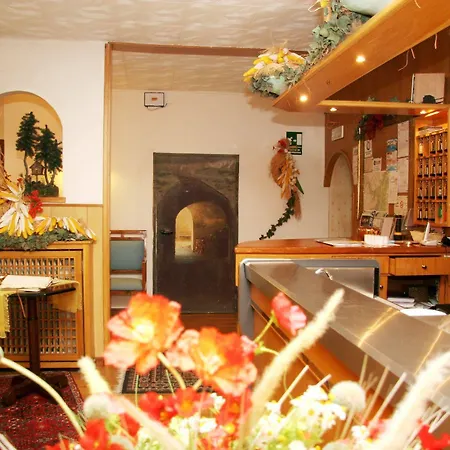 Hotel Garni Cavento 2*